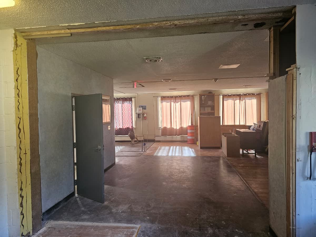 Opening where wall between dining room and living room was removed